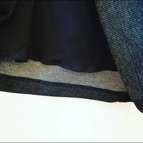 GONE - Sleeveless Sheath Dress - Picture 4 of 6